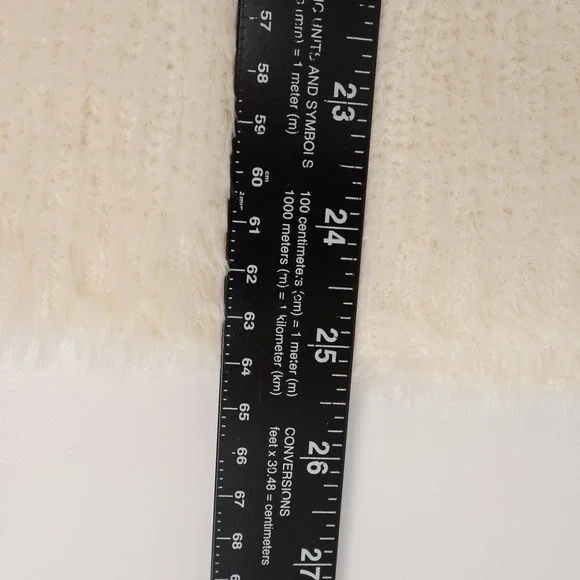 Torrid Ivory Fuzzy Yarn Crop Pullover Sweater - Women's Plus Size 1X 14-16 NEW - Picture 6 of 7